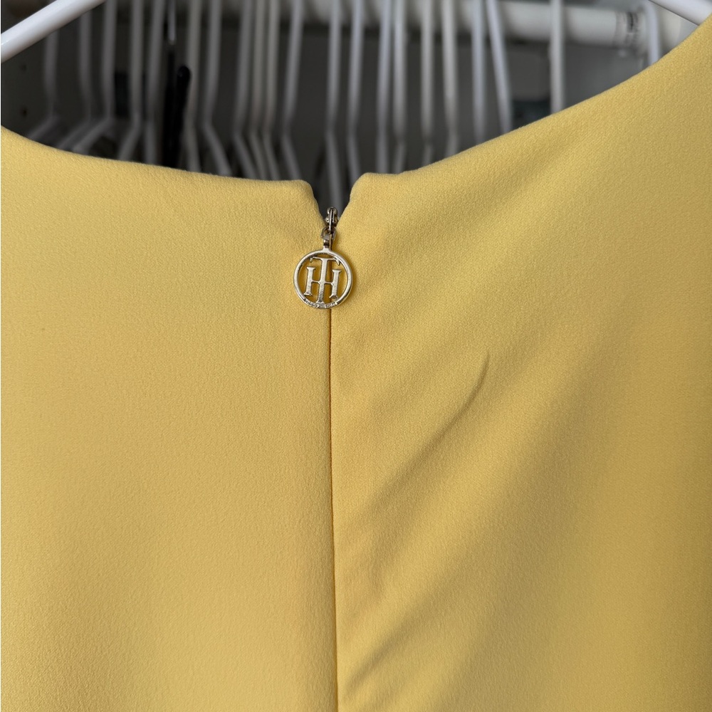 Tommy Hilfiger Yellow Short Sleeve Dress with White Trim - Picture 4 of 7